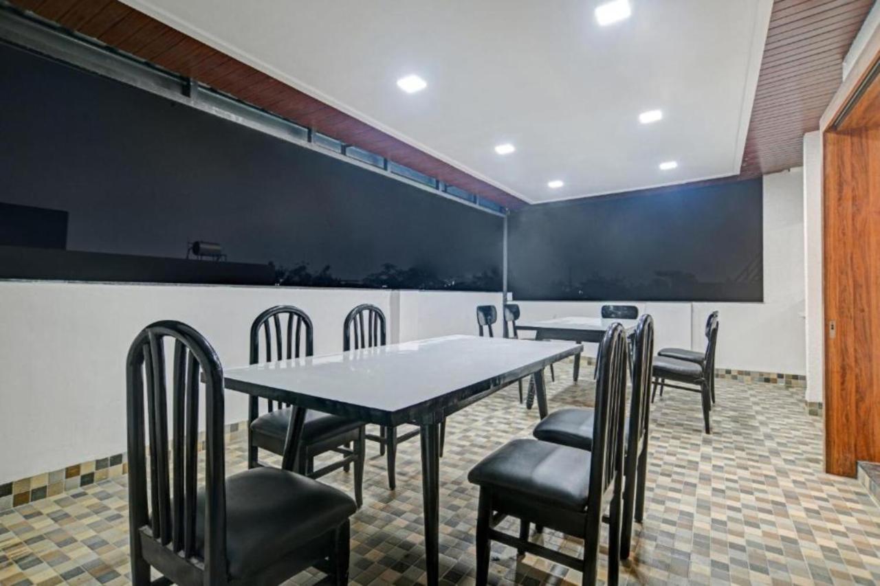 Aceotel Inn Flamingo إندور المظهر الخارجي الصورة