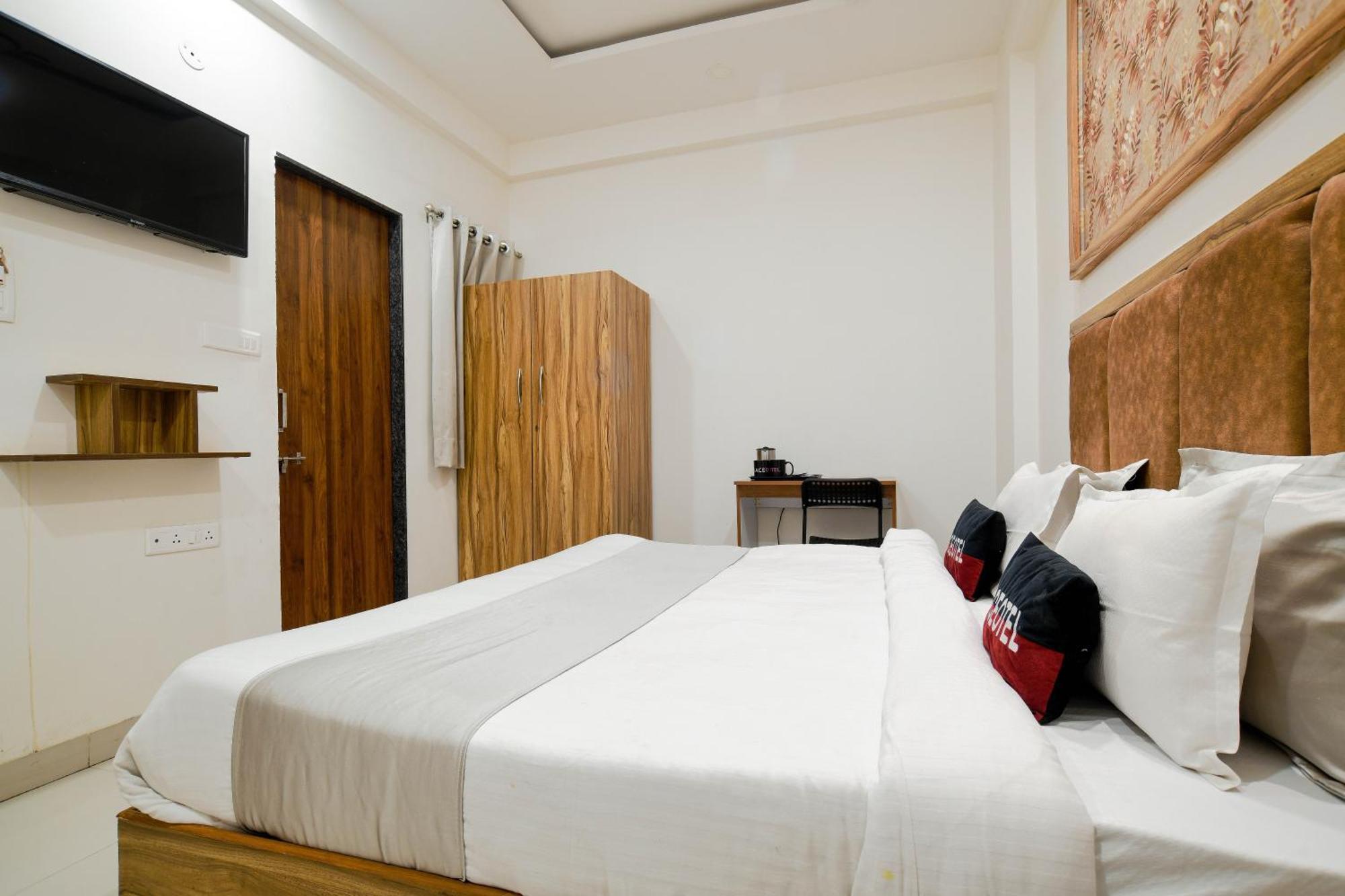 Aceotel Inn Flamingo إندور المظهر الخارجي الصورة