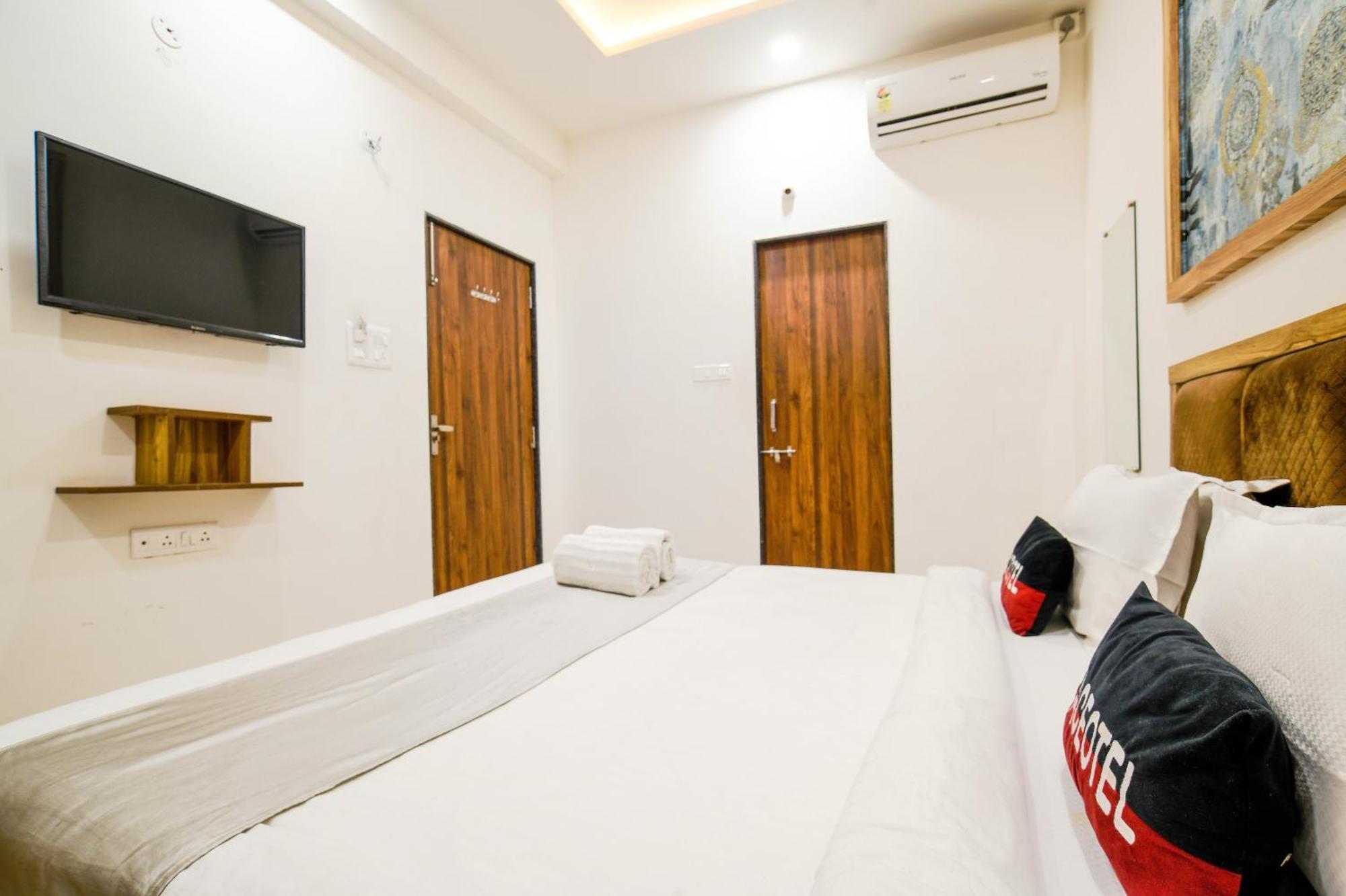 Aceotel Inn Flamingo إندور المظهر الخارجي الصورة
