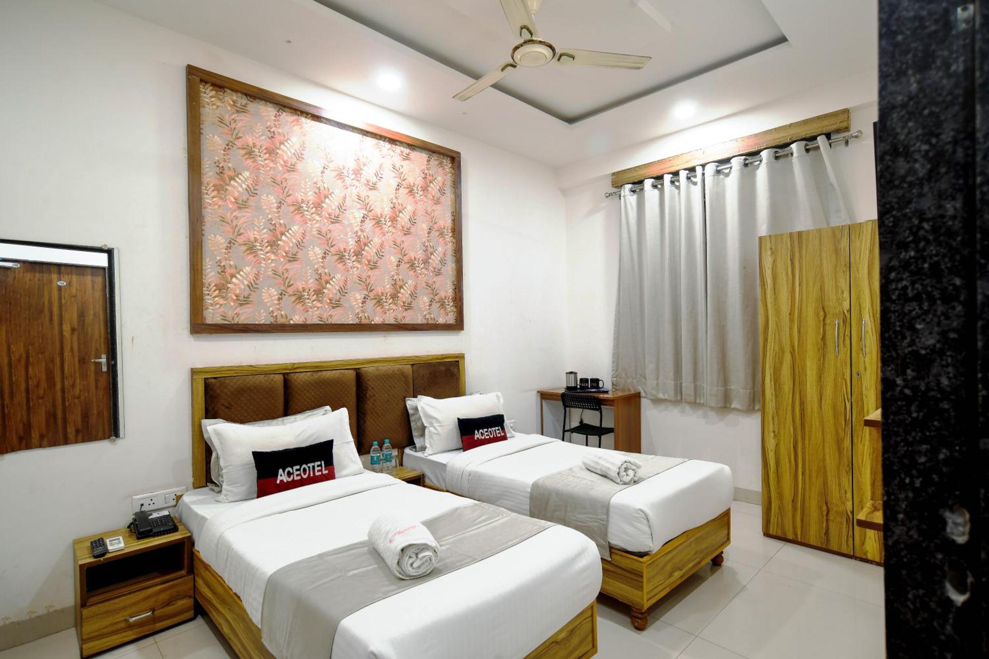 Aceotel Inn Flamingo إندور المظهر الخارجي الصورة